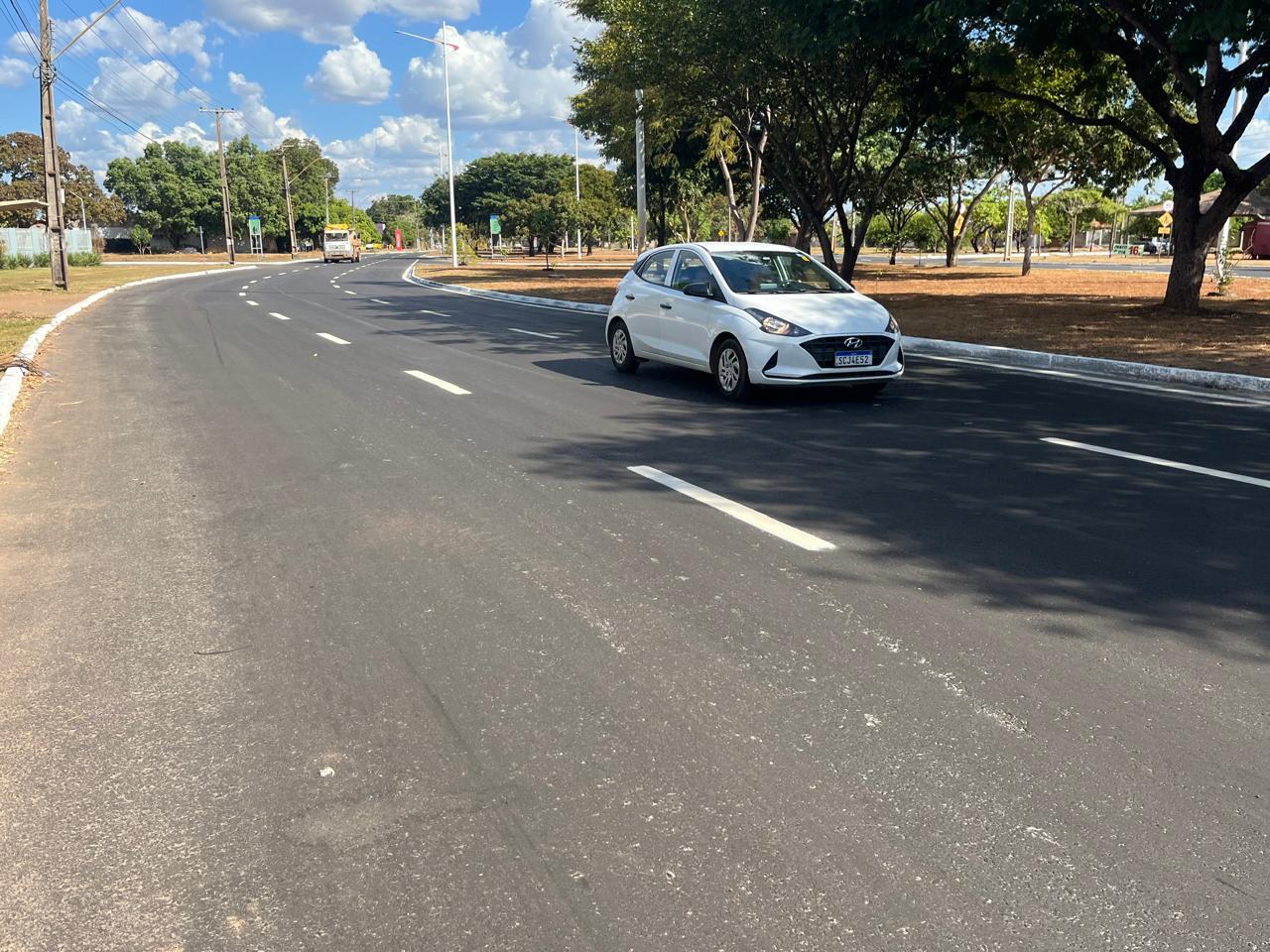 Recapeamento da Avenida NS-04 entra na fase final com sinalização horizontal