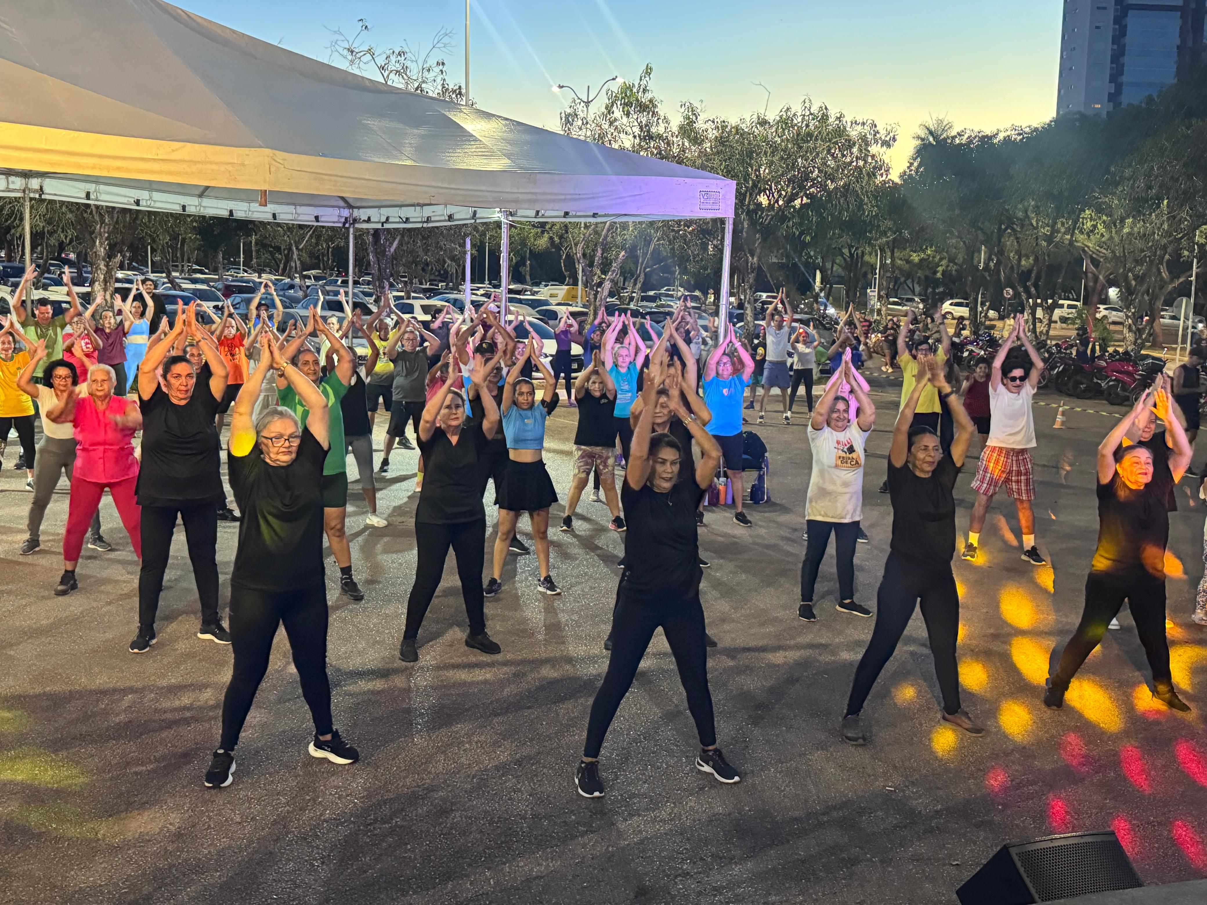 Aulas de dança gratuitas serão oferecidas aos sábados na Capital