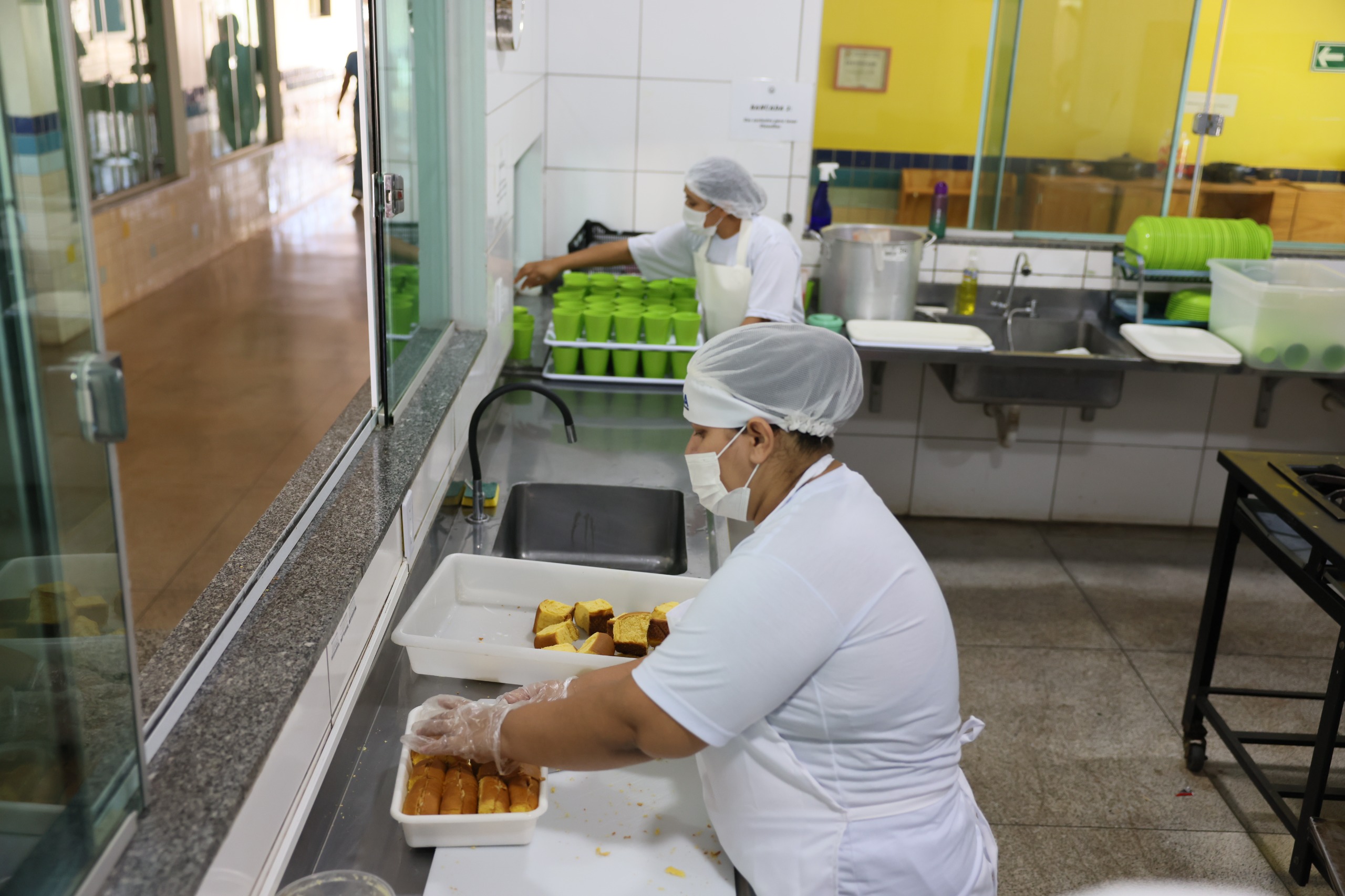 Prefeitura de Palmas irá apurar a denúncia de objeto encontrado em merenda escolar
