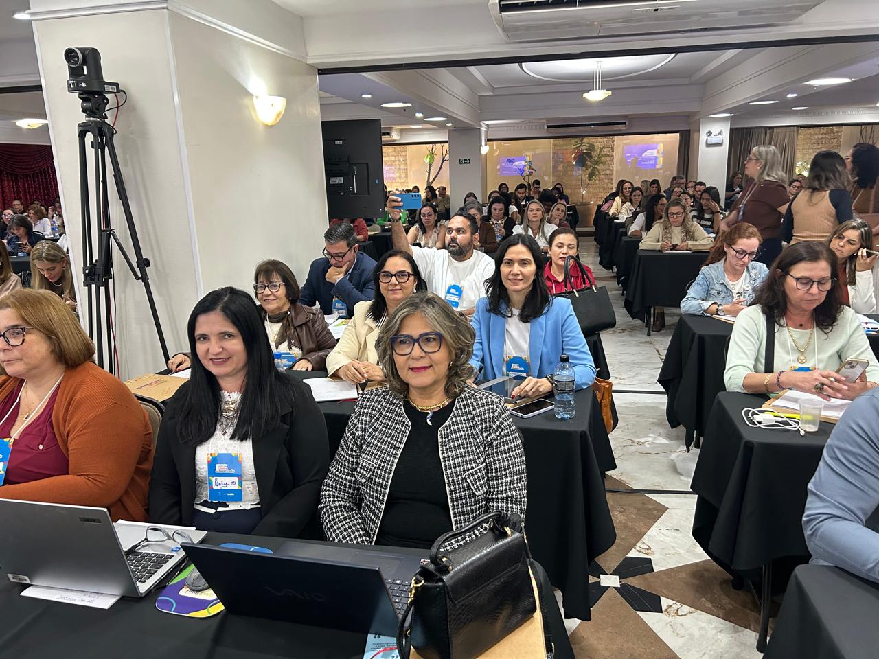 Educação de Palmas participa de encontro nacional sobre alfabetização em Brasília