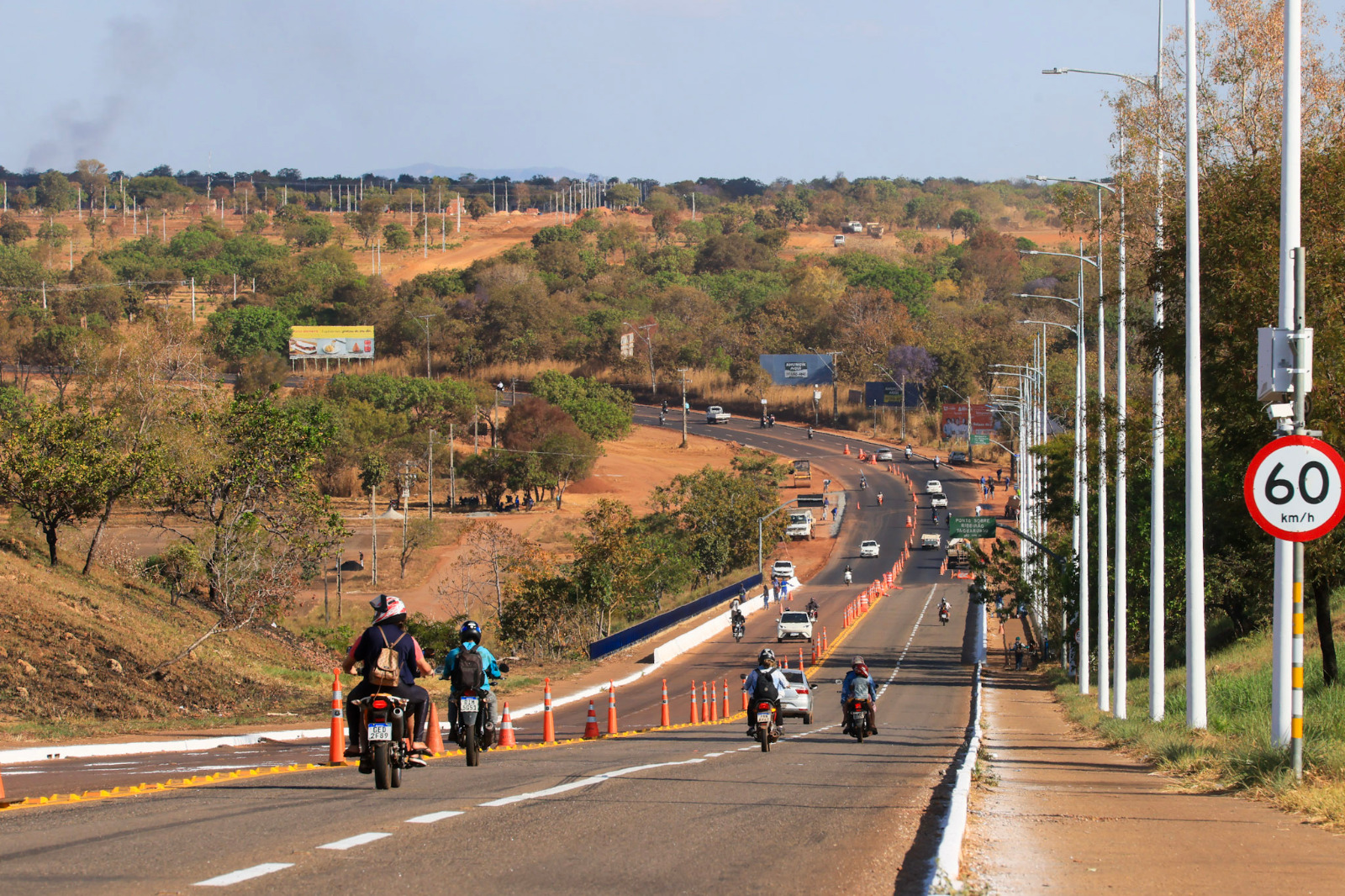 Prefeitura conclui pavimentação de obra na Avenida Siqueira Campos e libera tráfego em todas as faixas