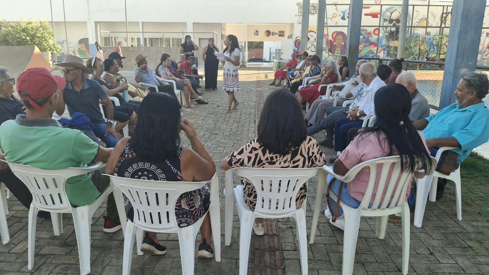Cras Javaé promove ação do Agosto Lilás sobre o poder das palavras