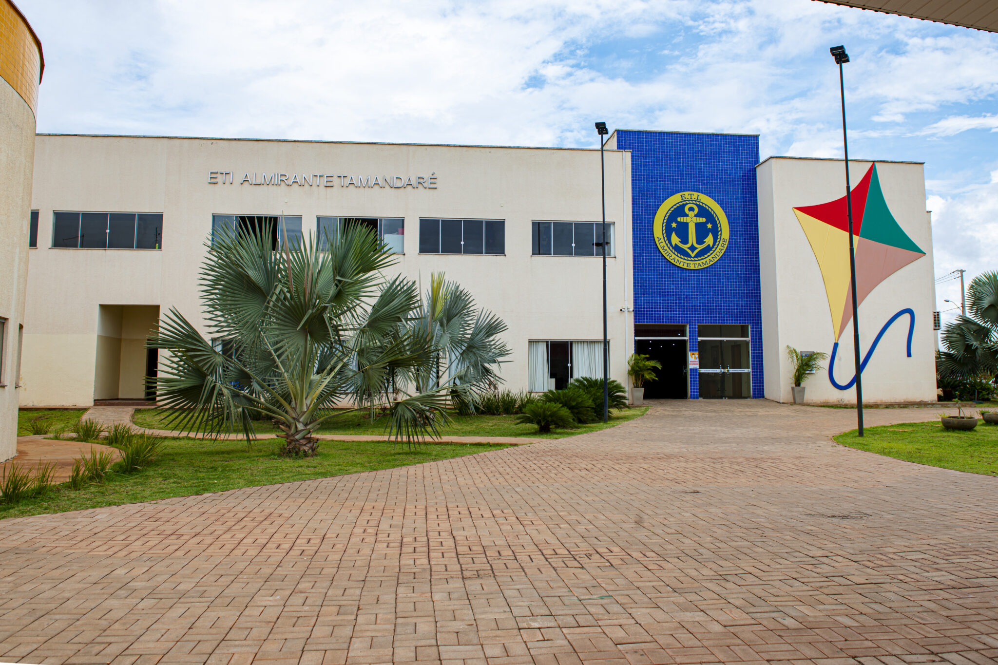 Rede Municipal de ensino mantém aulas no aniversário do Estado e celebra feriado no dia 9
