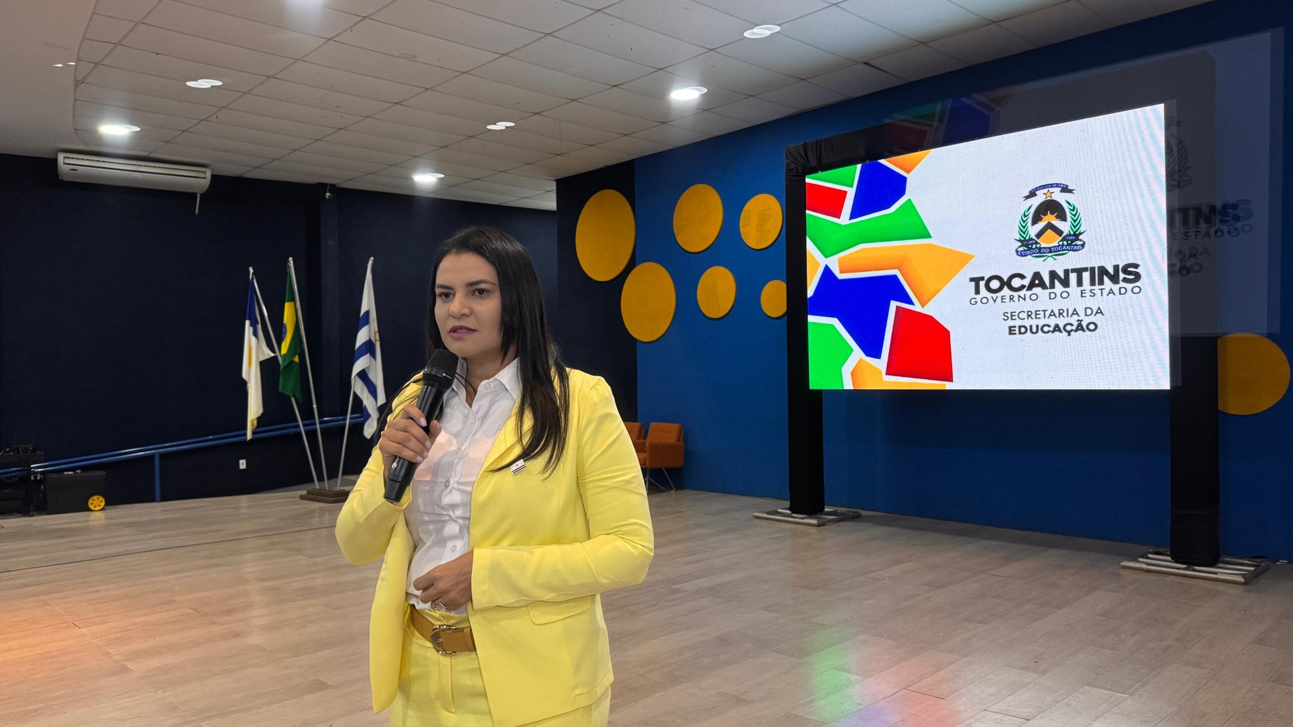 Secretária de Educação de Palmas destaca importância do ensino integral em seminário regional