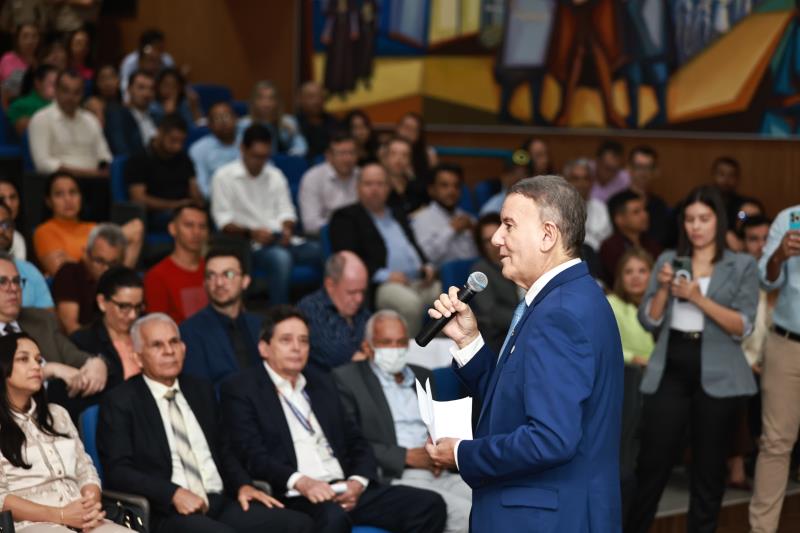 Prefeito e secretários participam de reunião técnica no Tribunal de Contas do Tocantins