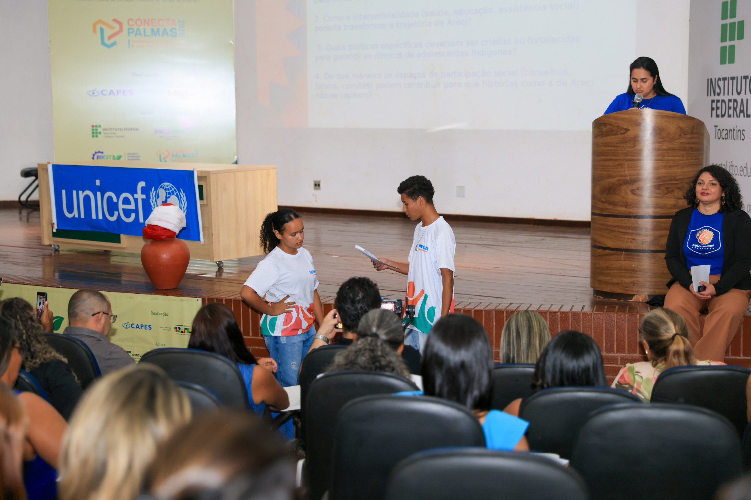 Adolescentes que formam o Nuca Palmas também participaram das discussões