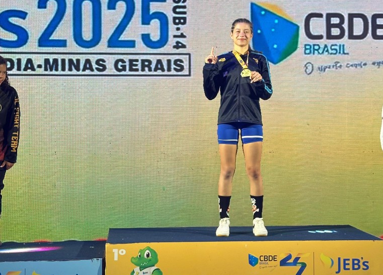 Lara Emanuelle ganhou medalha de ouro no Wrestling - 