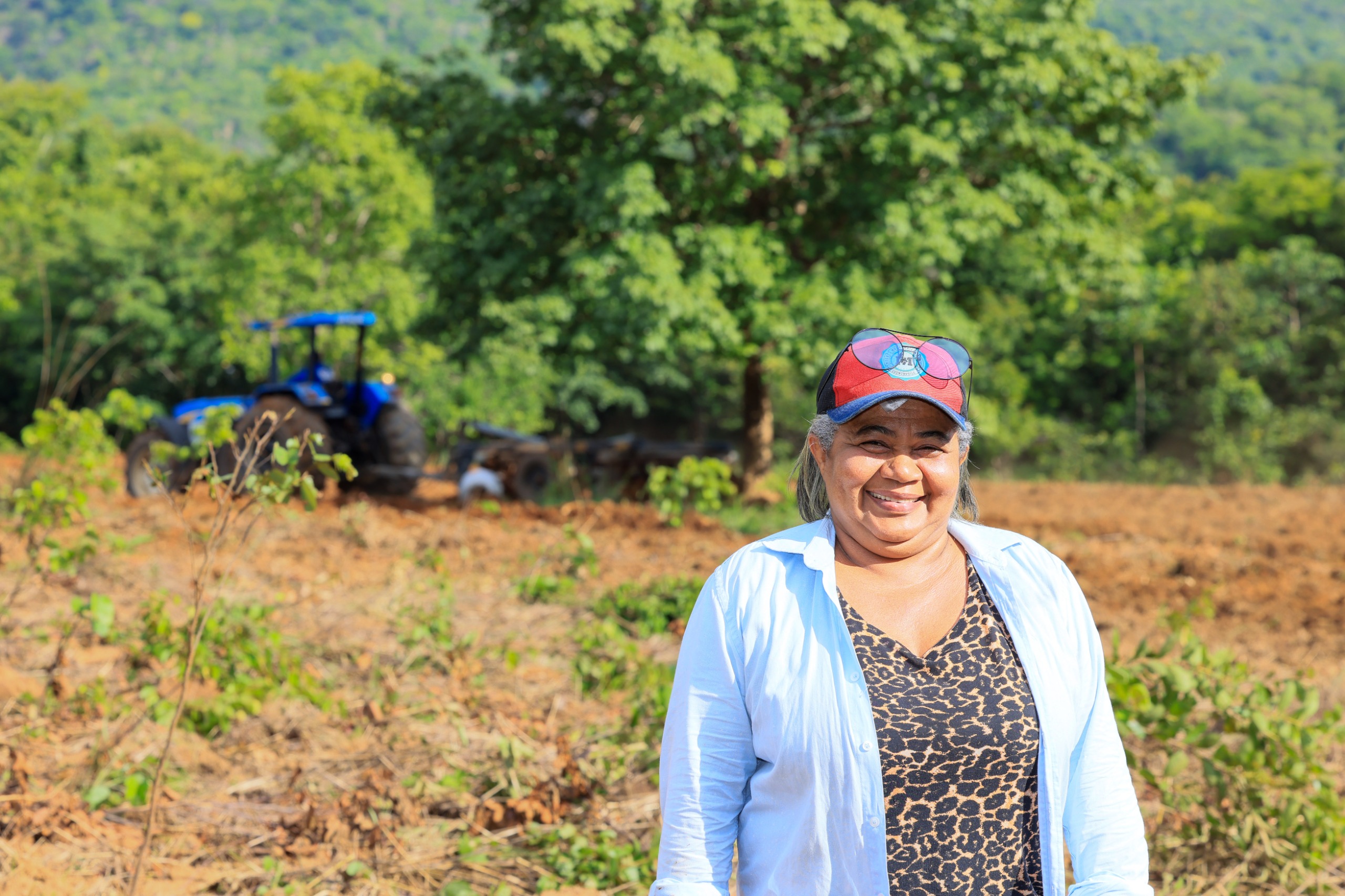 Prefeitura de Palmas realiza gradagem para agricultores familiares