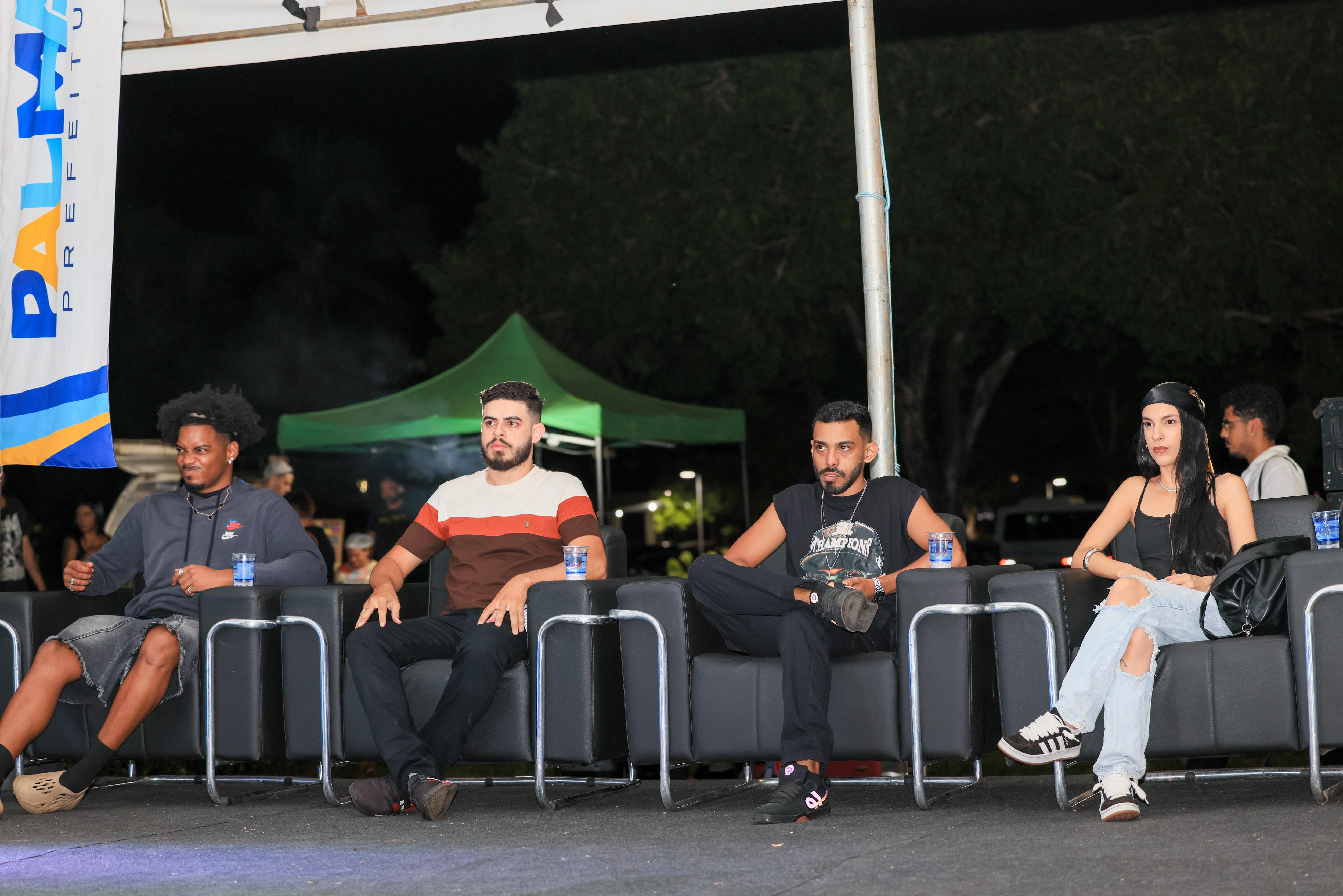 Banca de jurados durante a final da Estadual de Batalha de Rimas no Tocantins.