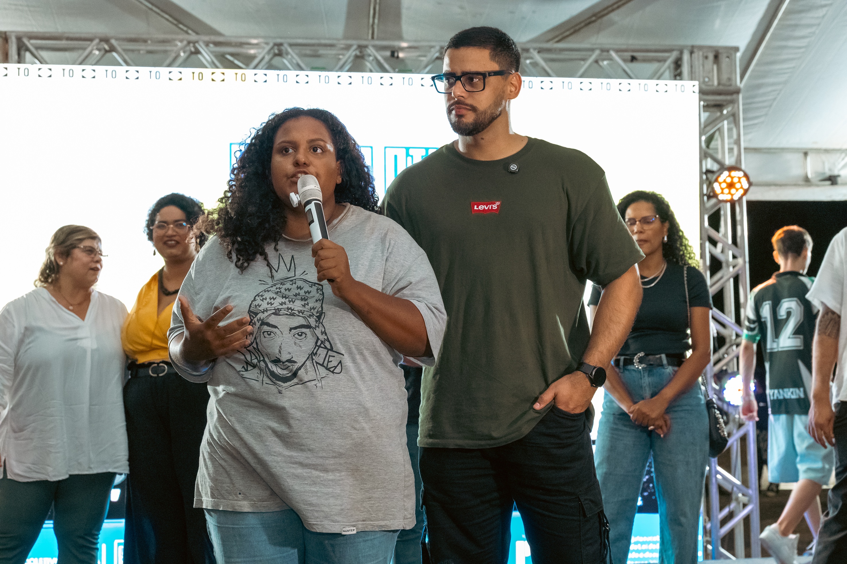 Uma das organizadoras do Estadual de Batalha de Rimas no Tocantins, Kelly Ferreira destacou a participação de mulheres, crianças e família nas atividades de hip-hop da Capital.