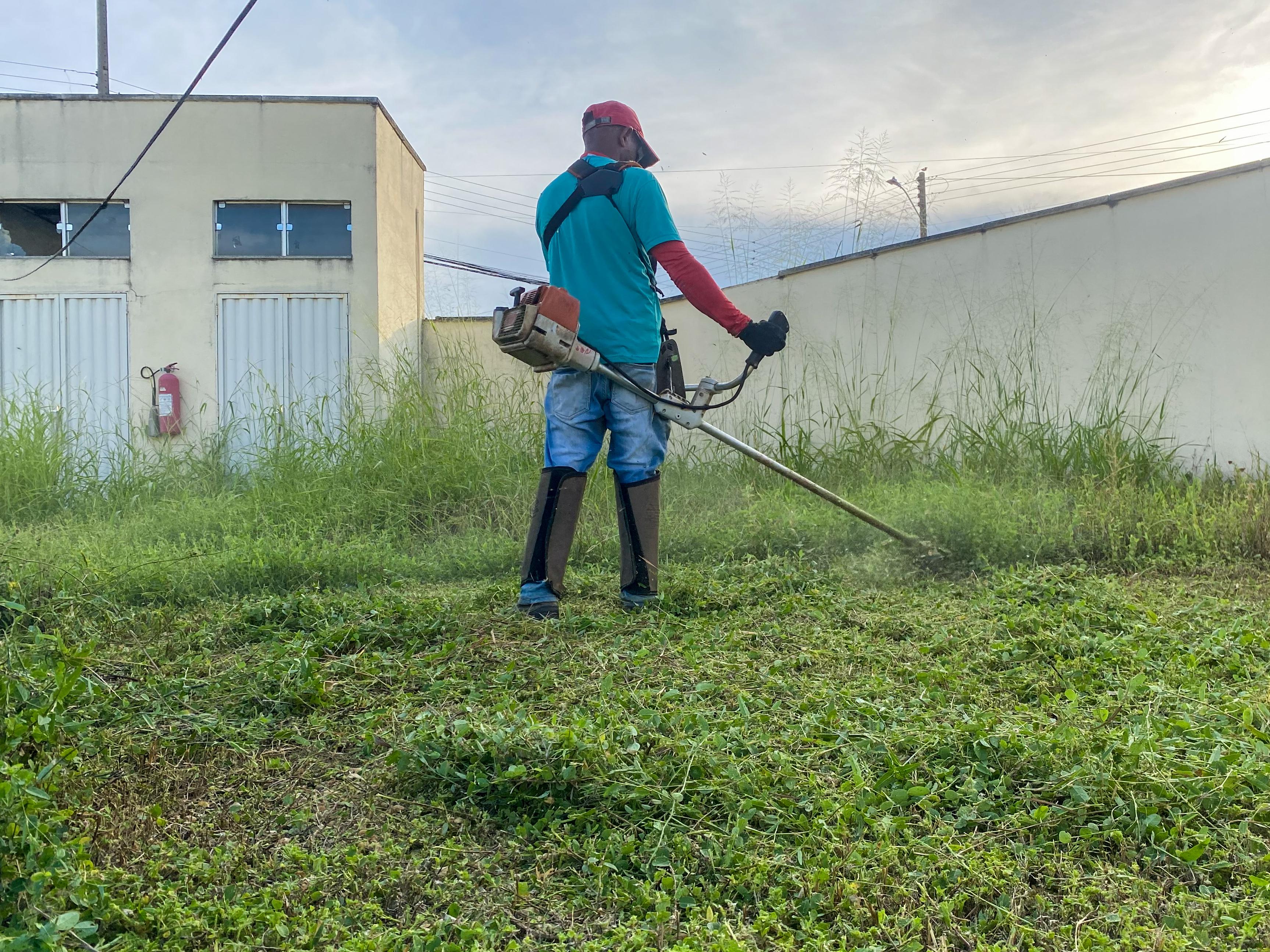  Semus reforça que a limpeza externa integra o conjunto de ações de manutenção da rede e é realizada de forma contínua 