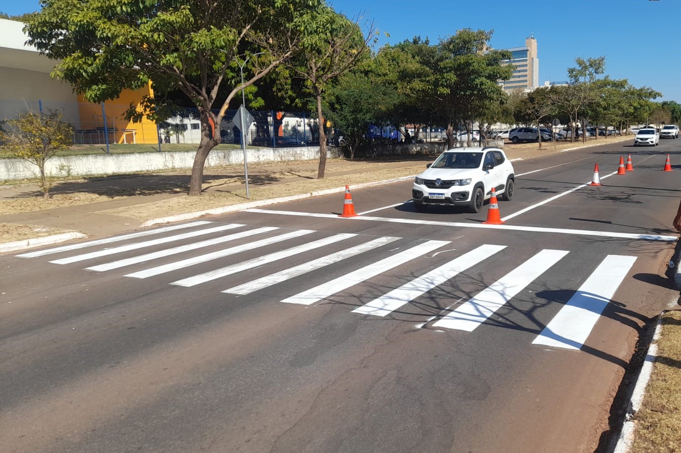 Prefeitura de Palmas revitaliza sinalização viária próxima ao Parque da Pessoa Idosa