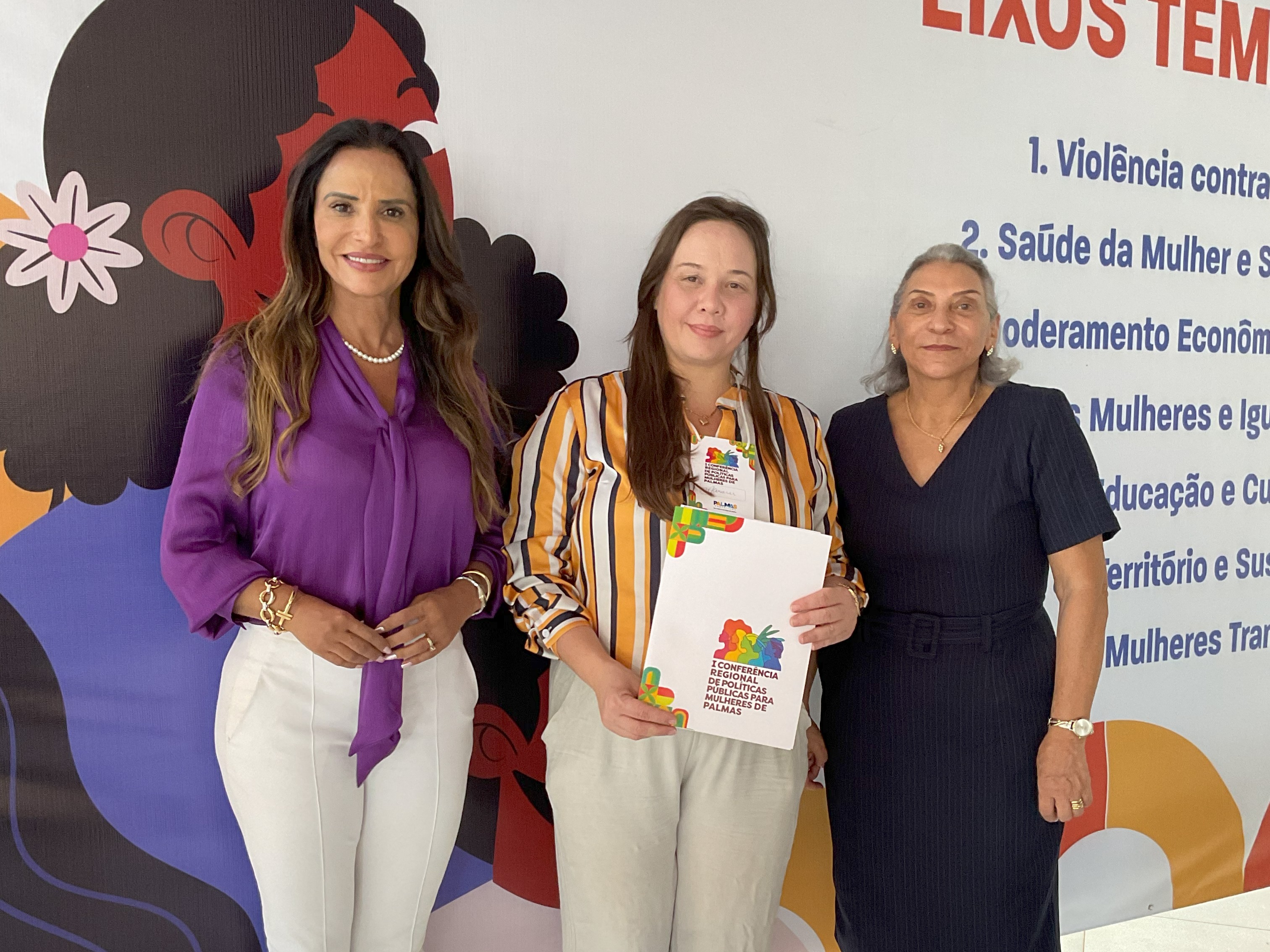 A secretária e a secretária executiva da Mulher em Palmas, Solange Duailibi e Mariza Sales receberam a secretária execuiva de Igualdade Racial e Direitos Humanos do município, Marieni Wieczorek.